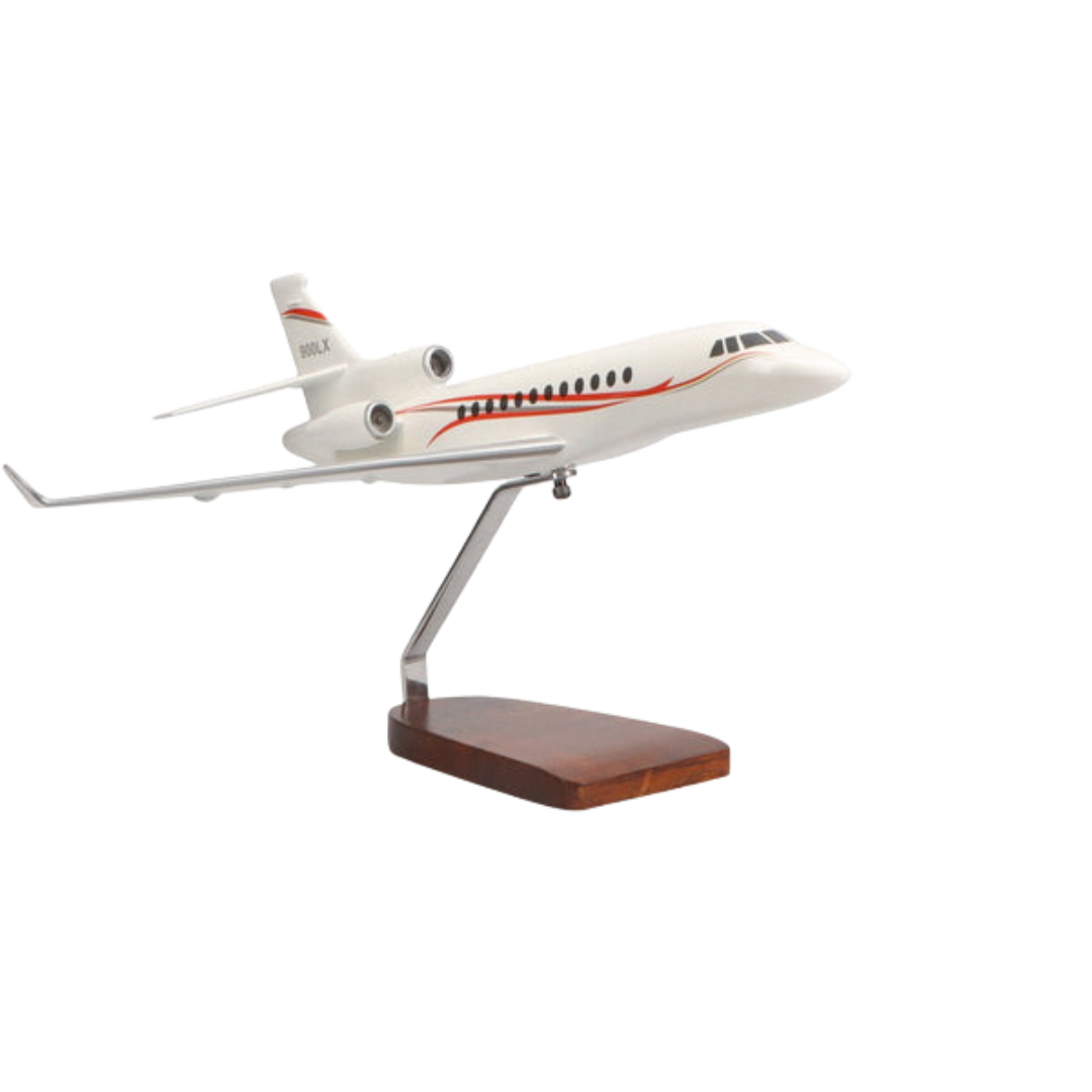 MODELO DASSAULT FALCON 900 DE EDICIÓN LIMITADA DE GRAN TAMAÑO EN CAOBA