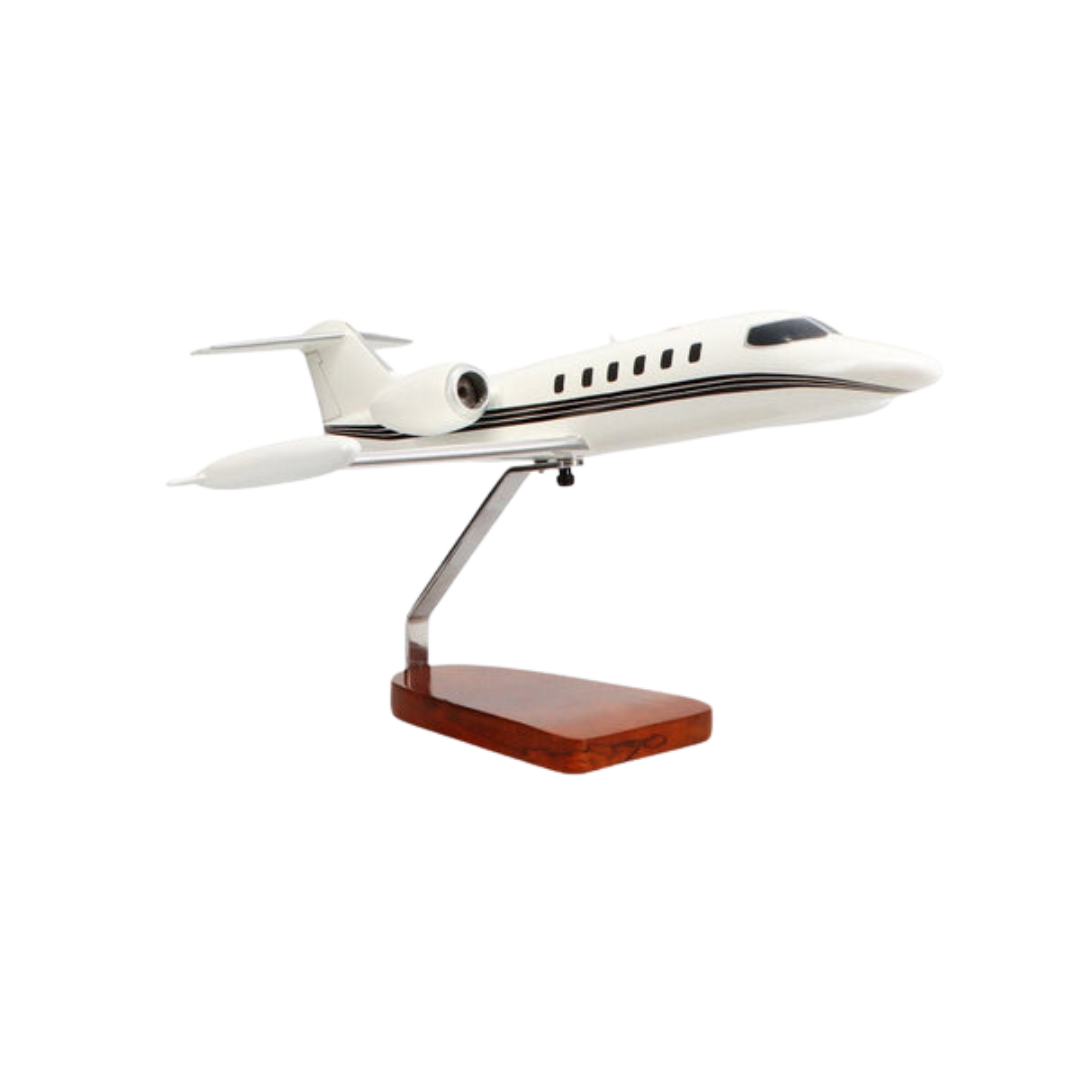 MODELO GRANDE DE CAOBA DE EDICIÓN LIMITADA LEARJET 40