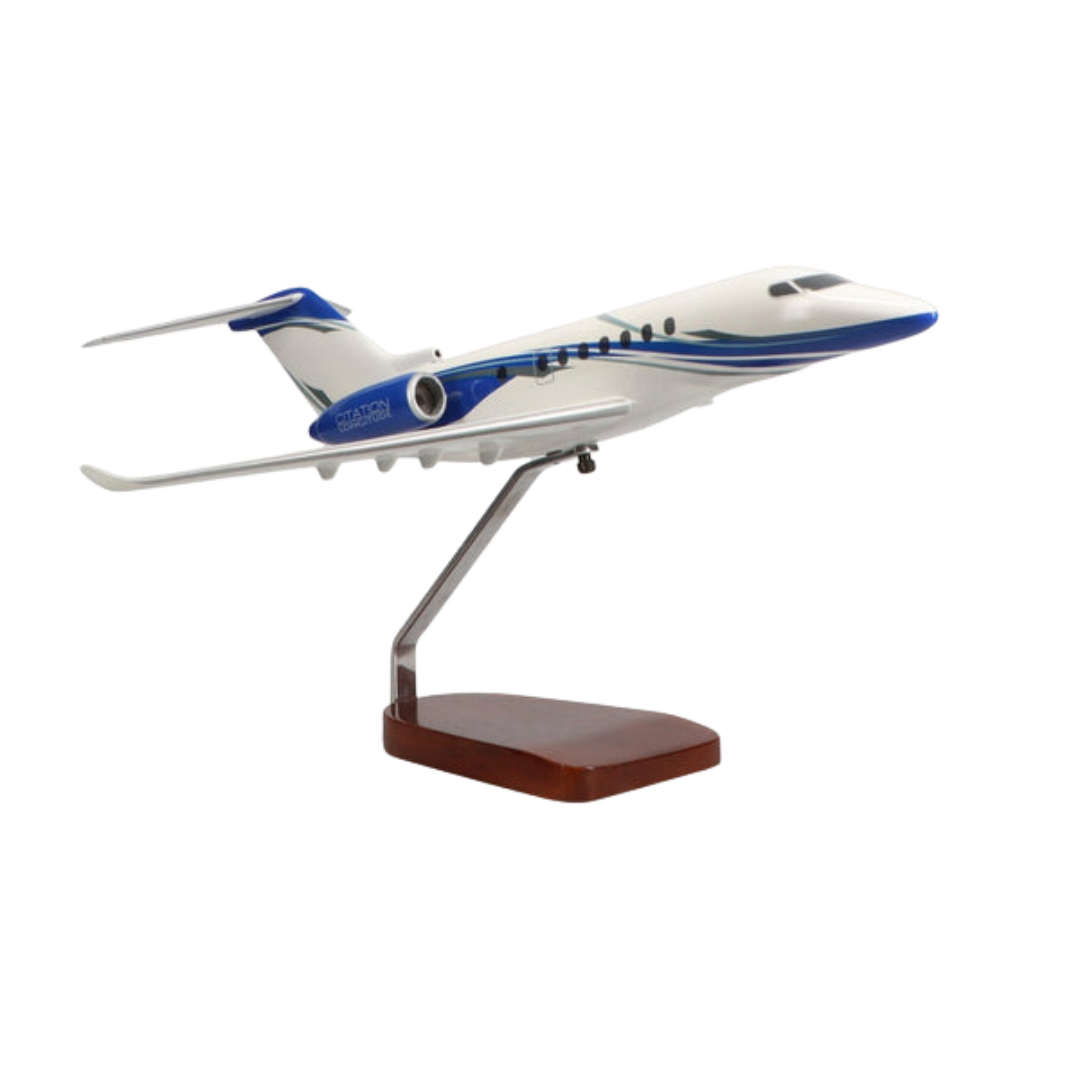 CESSNA® CITATION LONGITUDE EDICIÓN LIMITADA MODELO GRANDE EN CAOBA