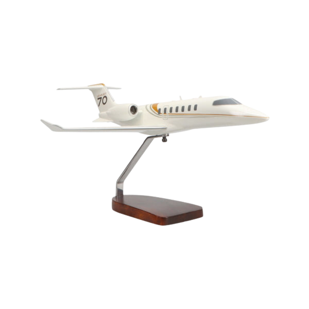 MODELO GRANDE DE CAOBA LEARJET 70 DE EDICIÓN LIMITADA