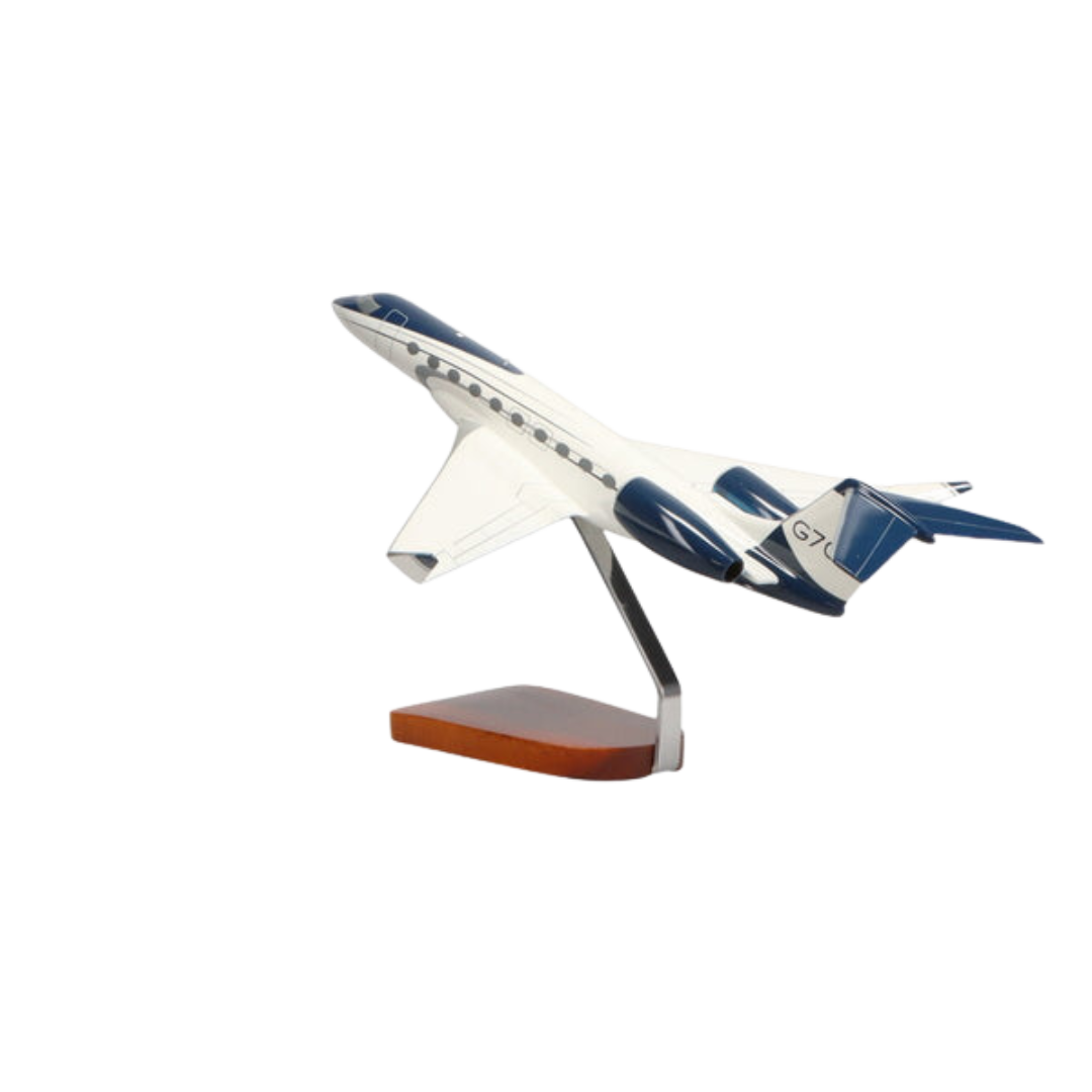 MODELO GRANDE DE CAOBA GULFSTREAM G700 DE EDICIÓN LIMITADA