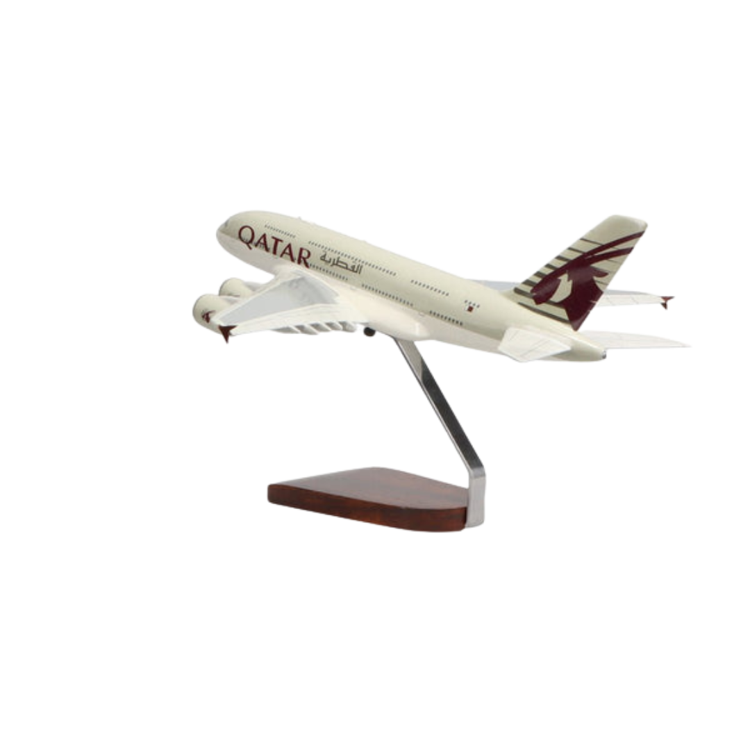 AIRBUS A380 QATAR AIRWAYS EDICIÓN LIMITADA MODELO GRANDE EN CAOBA