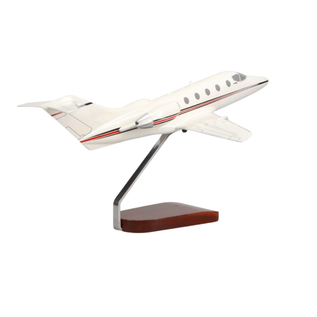 HAWKER® 400XP EDICIÓN LIMITADA MODELO GRANDE EN CAOBA