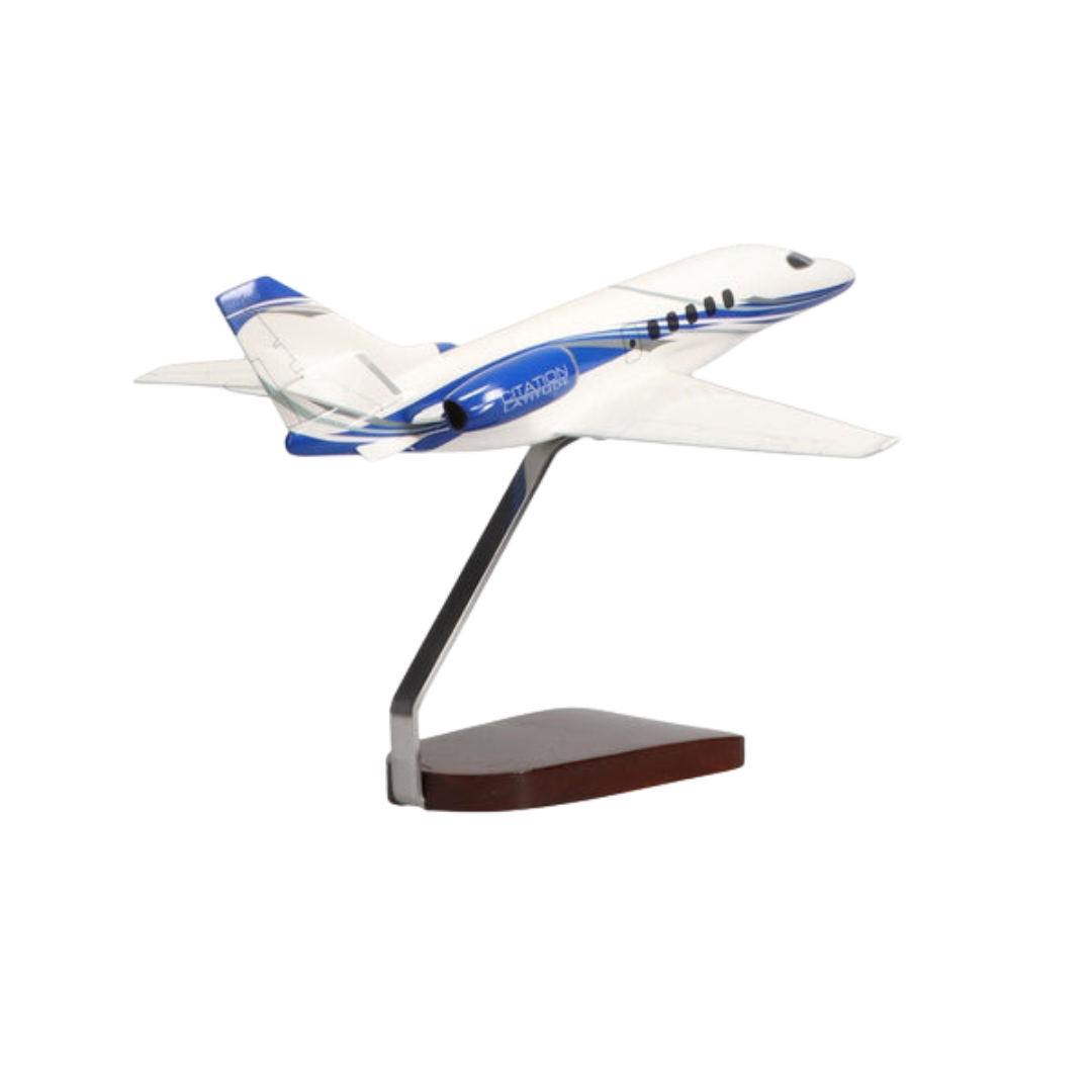 CESSNA® CITATION LATITUDE EDICIÓN LIMITADA MODELO GRANDE DE CAOBA