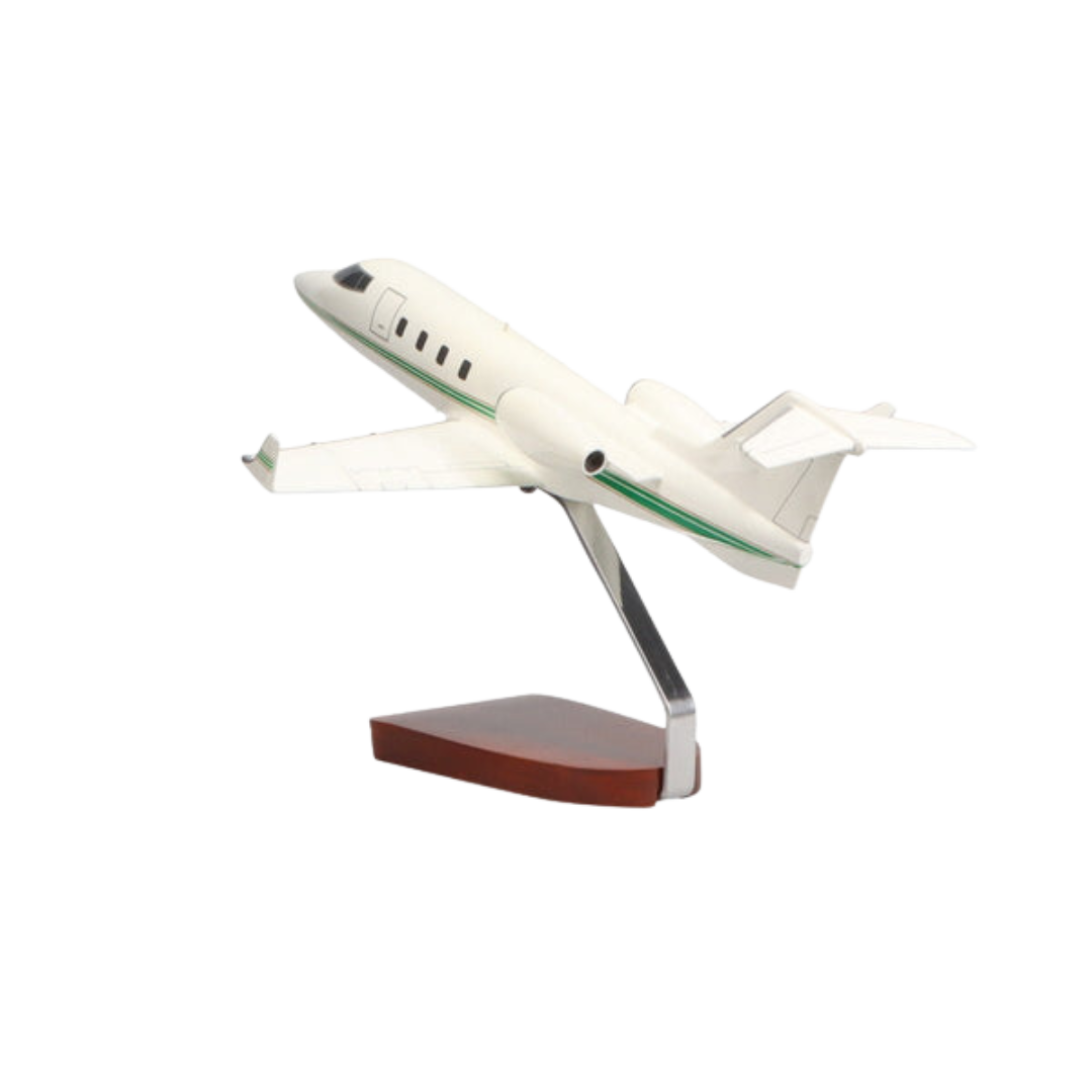 MODELO GRANDE DE CAOBA DE EDICIÓN LIMITADA LEARJET 55